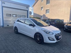 Bild des Angebotes Hyundai i30 FIFA World Cup Edition +Top Zustand
