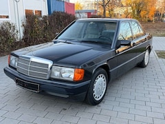 Bild des Angebotes Mercedes-Benz 190 E.2.0 W201*H-Zulassung*Top Lack u.In*Schiebedach