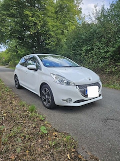Bild des Angebotes Peugeot 208 Allure