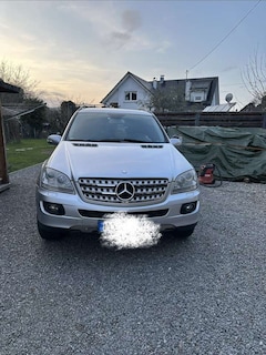 Bild des Angebotes Mercedes-Benz ML 350 4Matic 7G-TRONIC Edition 10