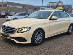 Bild des Angebotes Mercedes-Benz E 220 E 220 d 4Matic 9G-TRONIC Elegance