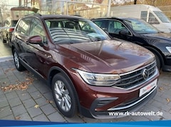 Bild des Angebotes VW Tiguan 1.5 TSI LIFE NAVI LED STANDHZG ACC Parklenk. Fernl