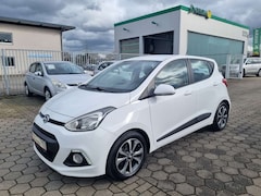 Bild des Angebotes Hyundai i10 1.2 YES! Silver"Scheckheft"8-fach bereift...