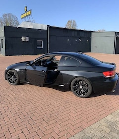 Bild des Angebotes BMW 330 330d Coupe Aut. M Packet