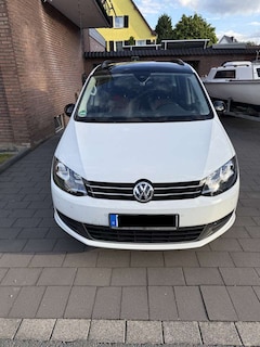 Bild des Angebotes VW Sharan 2.0 TDI DSG Highline Black Style