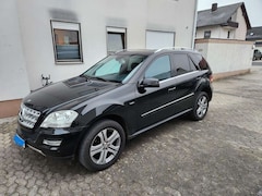Bild des Angebotes Mercedes-Benz ML 300 ML 300 CDI 4Matic 7G-TRONIC DPF BlueEFFICIENCY