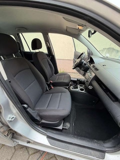 Bild des Angebotes Mazda 2 Lim. 1.4 Active Tüv aw Neu