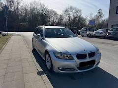 Bild des Angebotes BMW 320 Baureihe 3 Touring 320d TÜV NEU*2.HAND