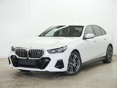 Bild des Angebotes BMW i5 xDrive40 M Sportpaket, Aktive Sitzbelüftung vorn,