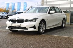 Bild des Angebotes BMW 330 e xDrive Limo Advantage LiveProf HeadUp AHK