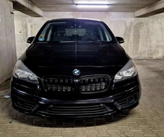 Bild des Angebotes BMW 218 218d Gran Tourer Sport Automatik Total Black