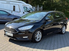 Bild des Angebotes Ford Focus Turnier Business 1.5 TDCi/Navi/CarPlay/SHZ