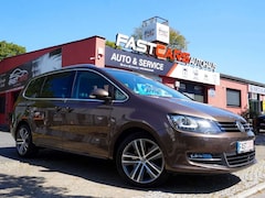 Bild des Angebotes VW Sharan Highline BMT 7-Sit DSG Pano Kam SH VOLL!