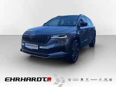 Bild des Angebotes Skoda Karoq 2.0 TSI DSG 4x4 Sportline DCC STHZG*AHK*MATRIX*...