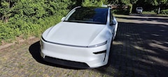 Tesla Model Y Premium Long Range RWD (Juniper)