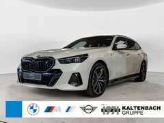 Bild des Angebotes BMW i5 Touring eDrive 40 M-Sport Pro PANO AHK HUD