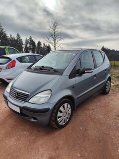 Bild des Angebotes Mercedes-Benz A 140 Classic 1.4 Benzin Schaltgetriebe Schiebedach TÜV