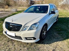 Bild des Angebotes Mercedes-Benz E 350 T CDI DPF 4Matic BlueEFFICIENCY 7G-TRONIC Avantgar