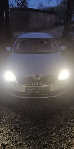 Bild des Angebotes Skoda Superb Exclusive