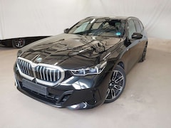 Bild des Angebotes BMW 520 d M Sport M Sportpaket Head-Up HK HiFi DAB