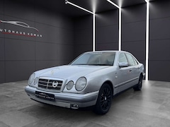 Bild des Angebotes Mercedes-Benz E 280 Elegance/Automatik/Klima/LIEBHABERFAHRZEUG