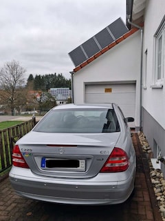 Mercedes-Benz C 220 C 220 CDI Automatik Elegance DPF