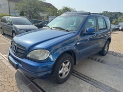 Bild des Angebotes Mercedes-Benz ML 270 ML270 4x4*Leder*Autom.*Temp*Klima*Alu*AHK*