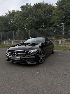 Bild des Angebotes Mercedes-Benz E 300 AMG*Bi-Color*Wide*3DBurm*Pano*360*