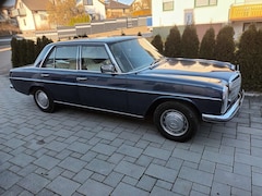 Bild des Angebotes Mercedes-Benz W 114/115 Strich-Acht