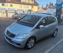 Bild des Angebotes Mercedes-Benz A 150 **KLIMA**SITZHEIZUNG**ALU**TÜV-AU-NEU**