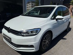 Bild des Angebotes VW Touran Comfortline 7Sitz AHK Business Kamera ACC