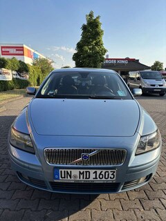Bild des Angebotes Volvo V40 1.8i Special Edition v50