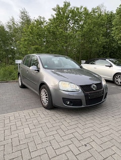 Bild des Angebotes VW Golf Volkswagen Golf 5 1.6 Benzin – GTI Optik – TÜV 09/