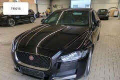 Bild des Angebotes Jaguar XF Prestige Xenon 17" Kamera DAB Vollleder Navi