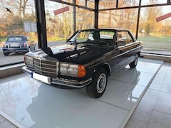 Bild des Angebotes Mercedes-Benz CE 230 Liebevoll restauriert ! H-Kennzeichen ! AT-Motor!