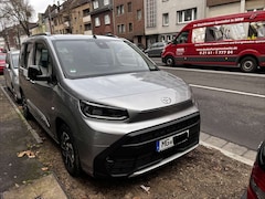 Bild des Angebotes Toyota Proace City Verso 1.2 Turbo L1 Team Deutschland