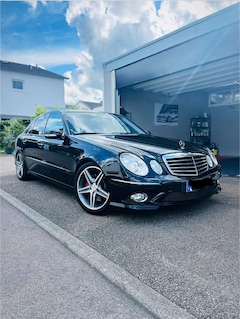 Bild des Angebotes Mercedes-Benz E 350 AMG Paket ab Werk