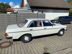 Bild des Angebotes Mercedes-Benz 240 240 D/W123