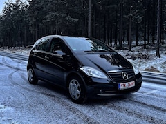 Bild des Angebotes Mercedes-Benz A 160 BLUEEFFICIENCY "FACELIFT" BLUETOOTH SITZHEIZUNG