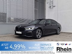 Bild des Angebotes BMW 730 d Lim M Sportpaket LED Navi DrivAs HUD ParkAs