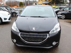 Bild des Angebotes Peugeot 208 1.2 Active,Klima usw.TÜV Neu!