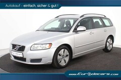 Bild des Angebotes Volvo V50 D3 Momentum *Navi*PDC*AHK*SHZ*