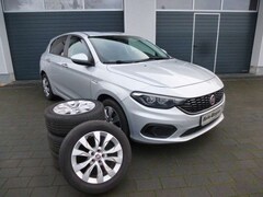 Bild des Angebotes Fiat Tipo 1.4 Easy Klima Navi Alu PDC 8 fach bereift