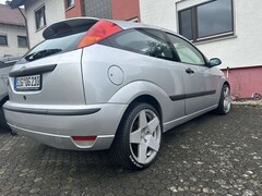 Bild des Angebotes Ford Focus 1.8 Futura