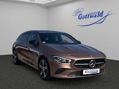 Bild des Angebotes Mercedes-Benz CLA 180 RFK Night Paket GJR Tempomat LED Scheinwerfer