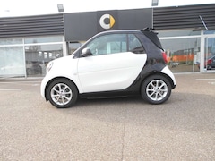 Bild des Angebotes smart forTwo smart fortwo cabrio cabrio passion