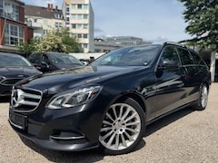 Bild des Angebotes Mercedes-Benz E 220 E220T CDI BE*FACELIFT*AUT/NAVI/ESD/SHZ/AHK/R-CAM