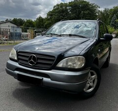 Bild des Angebotes Mercedes-Benz ML 320 ML 320 *Ahk*Shz*Schiebedach*Alu*Bremsen-neu*TOP*