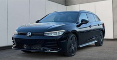 Bild des Angebotes VW Passat Variant R-Line 4WD+PANO+AHK+HARMAN+NAVI+HUD+Matrix+ACC ...