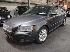Bild des Angebotes Volvo V50 Kombi 1.8 Momentum TÜV 11/26 ANHÄNGERKUP
